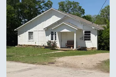 902 Thompson, Jacksboro, TX 76458 - Photo 1