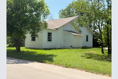902 Thompson, Jacksboro, TX 76458 - Photo 2