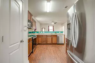 136 Kennedy Dr, Venus, TX 76084 - Photo 2