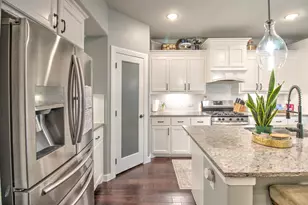 2504 Lakeside Dr, Aubrey, TX 76227 - Photo 6