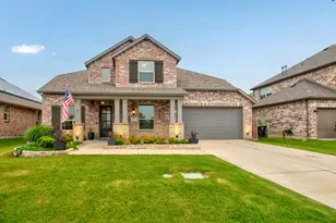 2504 Lakeside Dr, Aubrey, TX 76227 - Photo 1