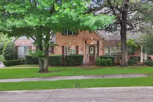 1912 Timber Ridge Ct, Cedar Hill, TX 75104 - Photo 2