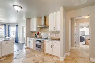 101 Springfield Ln, Red Oak, TX 75165 - Photo 14