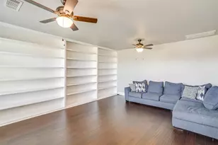 101 Springfield Ln, Red Oak, TX 75165 - Photo 18