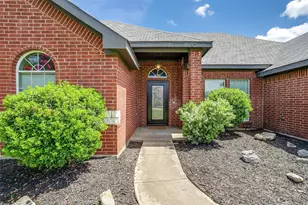 101 Springfield Ln, Red Oak, TX 75165 - Photo 4