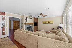 3428 Pembroke Pl, Bedford, TX 76021 - Photo 4