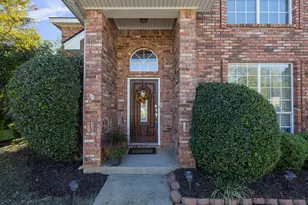 3428 Pembroke Pl, Bedford, TX 76021 - Photo 2
