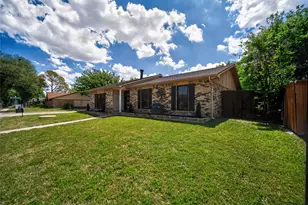 817 Oakland St, Grand Prairie, TX 75052 - Photo 2