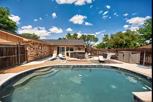 817 Oakland St, Grand Prairie, TX 75052 - Photo 34