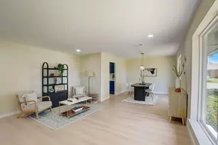 3040 Ponder Pl, Dallas, TX 75229 - Photo 6