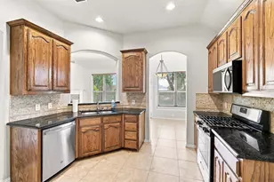 1020 Lake Hollow Dr, Little Elm, TX 75068 - Photo 8