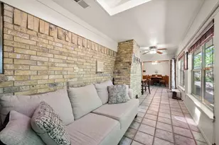 2213 Shadywood Ct, Arlington, TX 76012 - Photo 18