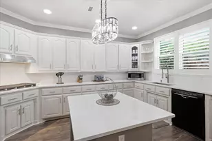 621 Wyndham Cir, Keller, TX 76248 - Photo 10