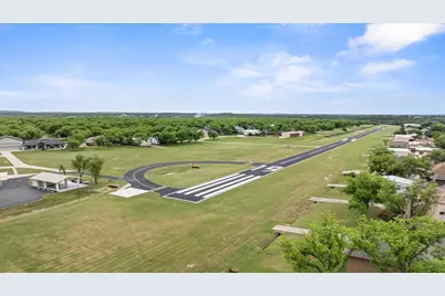 9616 Air Park Drive, Granbury, TX 76049 - Photo 4