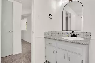 800 Glen Key St, Denison, TX 75020 - Photo 10