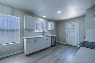 3021 Lago Vista Ct, Dallas, TX 75236 - Photo 6