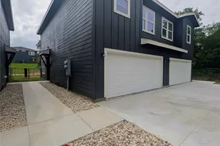 3501 E Renfro St, Burleson, TX 76028 - Photo 2