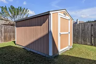 2244 Condor St, Grand Prairie, TX 75052 - Photo 34