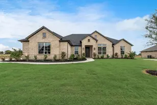 9317 Wood Duck Dr, Justin, TX 76247 - Photo 2