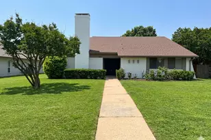 1802 Auburn Dr, Richardson, TX 75081 - Photo 1