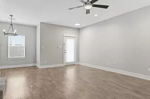 307 N Henry St, Lindale, TX 75771 - Photo 8