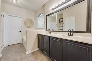 1021 Lake Grove Dr, Little Elm, TX 75068 - Photo 16