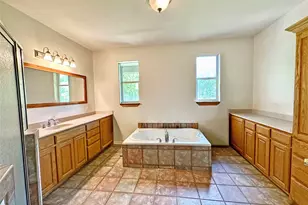 655 St Clair Rd, Ennis, TX 75119 - Photo 18