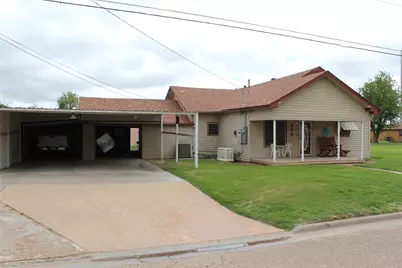 220 N 14th Avenue, Munday, TX 76371 - Photo 2
