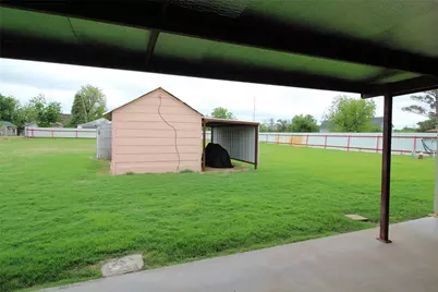 220 N 14th Avenue, Munday, TX 76371 - Photo 26