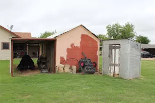 220 N 14th Ave, Munday, TX 76371 - Photo 30