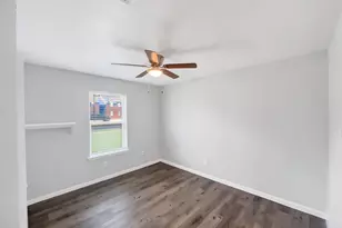 109 N Heights Dr, Crowley, TX 76036 - Photo 12