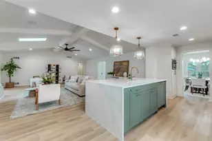 9406 Arborhill Dr, Dallas, TX 75243 - Photo 24