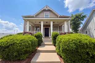 9801 Cedarcrest Dr, Providence Village, TX 76227 - Photo 16