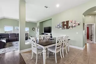 1068 English Oak Dr, Burleson, TX 76028 - Photo 10