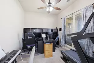 1068 English Oak Dr, Burleson, TX 76028 - Photo 24
