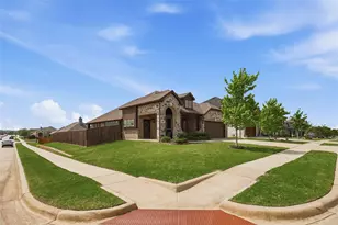 1068 English Oak Dr, Burleson, TX 76028 - Photo 30