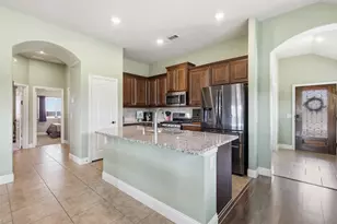 1068 English Oak Dr, Burleson, TX 76028 - Photo 6