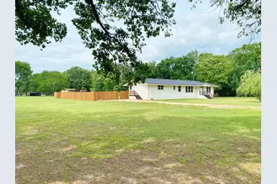 101 County Road 1475, Mt Pleasant, TX 75455 - Photo 2