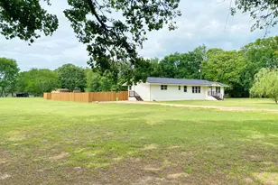 101 Co Rd 1475, Mt Pleasant, TX 75455 - Photo 2