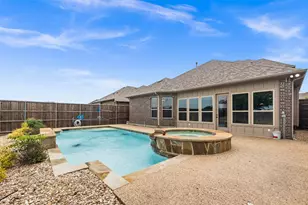 586 Mountcastle Dr, Rockwall, TX 75087 - Photo 2