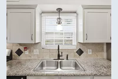 2801 Oak Cliff Lane, Arlington, TX 76012 - Photo 10