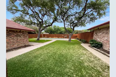 13216 Hillcrest Road, Dallas, TX 75240 - Photo 2