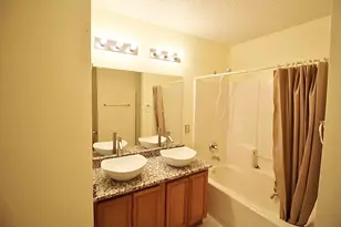 2936 Santa Sabina Dr, Grand Prairie, TX 75052 - Photo 14
