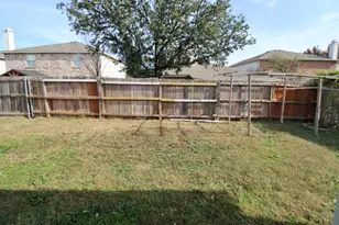2936 Santa Sabina Dr, Grand Prairie, TX 75052 - Photo 24