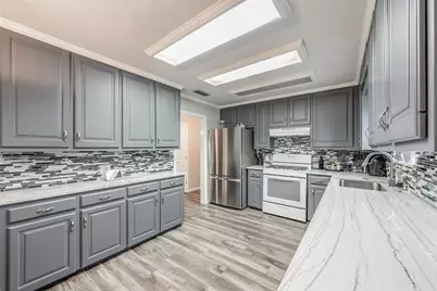 1009 Zelda, Hurst, TX 76053 - Photo 6