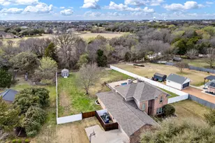 245 Bent Creek Dr, Waxahachie, TX 75165 - Photo 32