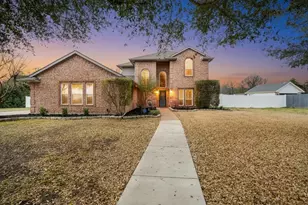 245 Bent Creek Dr, Waxahachie, TX 75165 - Photo 1