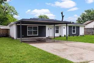 5217 Nell St, Fort Worth, TX 76119 - Photo 2
