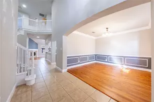 1067 Valley Vista Dr, Irving, TX 75063 - Photo 4