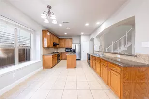 1067 Valley Vista Dr, Irving, TX 75063 - Photo 8